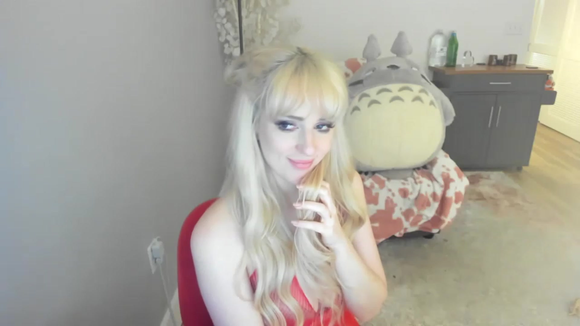 Gallery image thumbnail from MilkCuckDomme's myfreecams stream on, 06/15/2023, 14:47 image 16 of 20