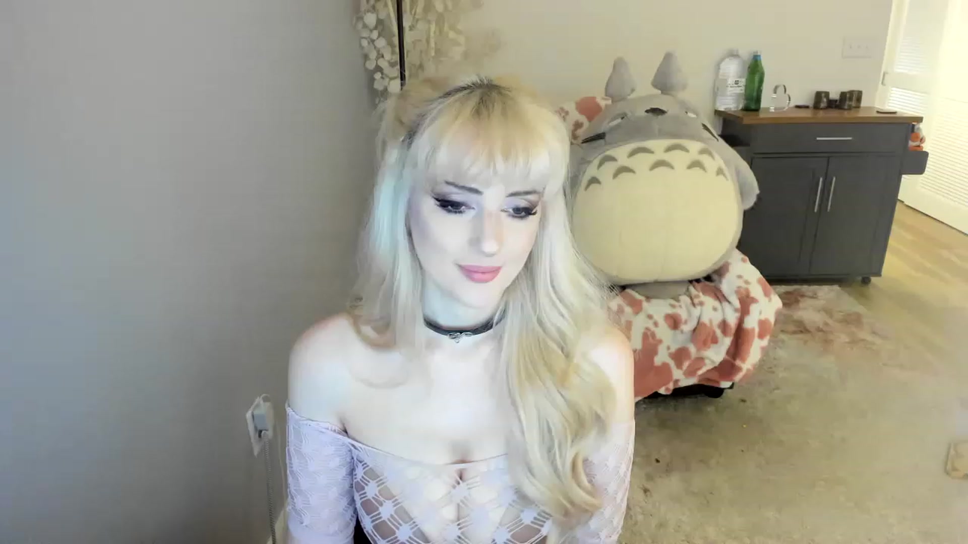 Gallery image thumbnail from MilkCuckDomme's myfreecams stream on, 06/16/2023, 04:36 image 9 of 20
