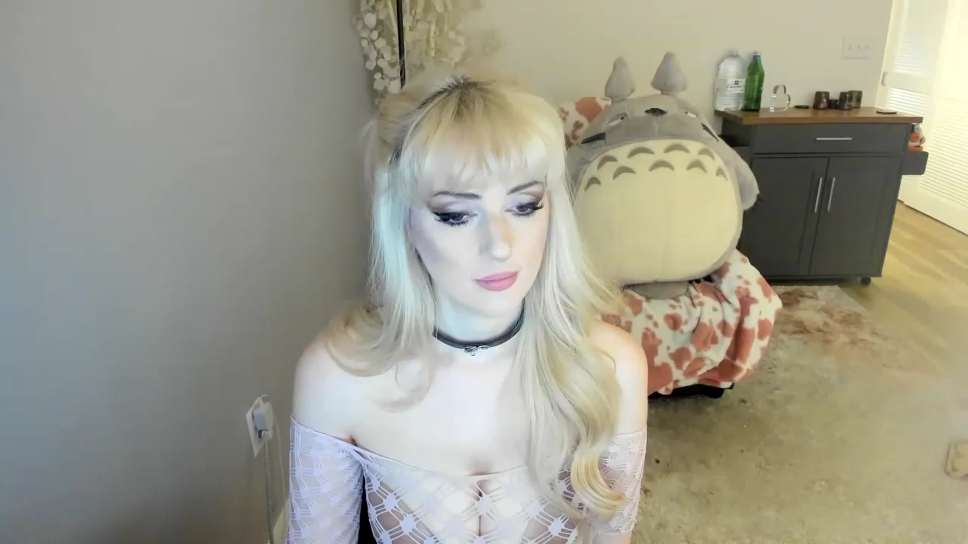 Gallery image thumbnail from MilkCuckDomme's myfreecams stream on, 06/16/2023, 04:36 image 3 of 20