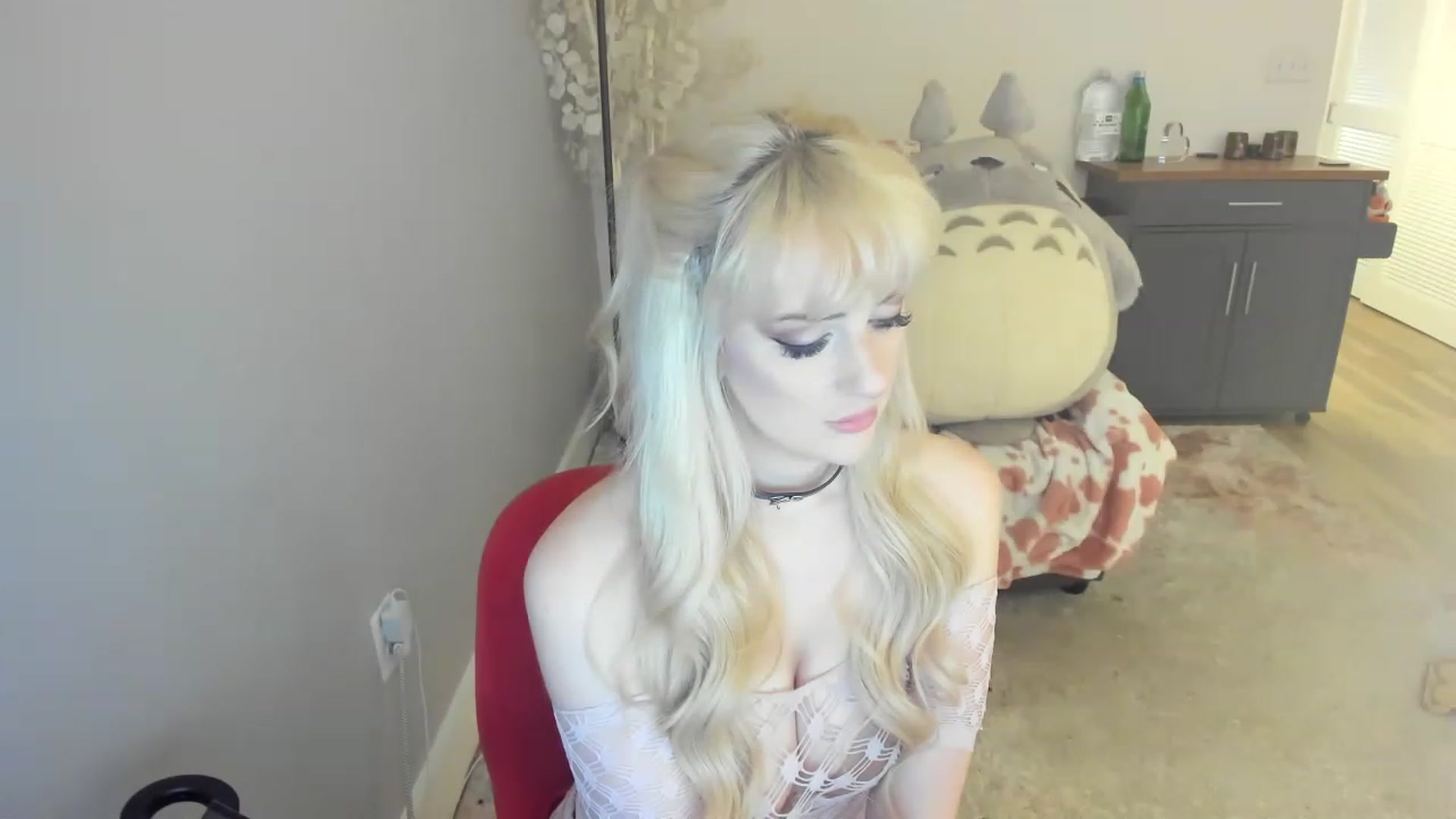 Gallery image thumbnail from MilkCuckDomme's myfreecams stream on, 06/16/2023, 07:07 image 16 of 20