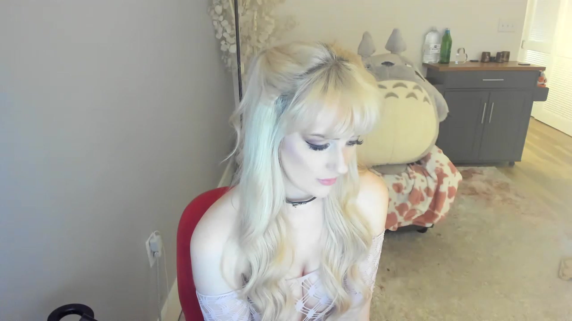 Gallery image thumbnail from MilkCuckDomme's myfreecams stream on, 06/16/2023, 07:07 image 15 of 20