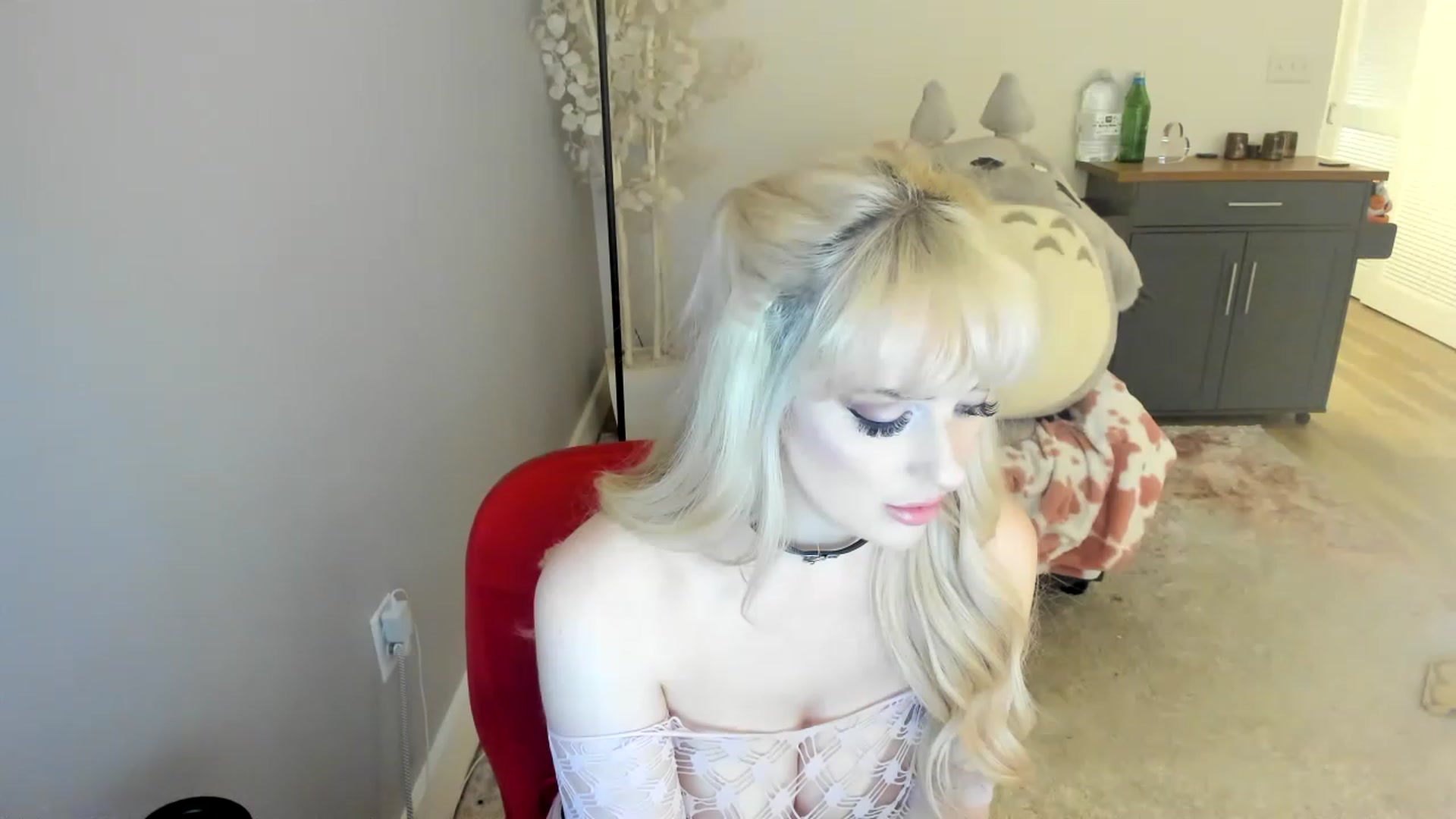 Gallery image thumbnail from MilkCuckDomme's myfreecams stream on, 06/16/2023, 08:06 image 4 of 20