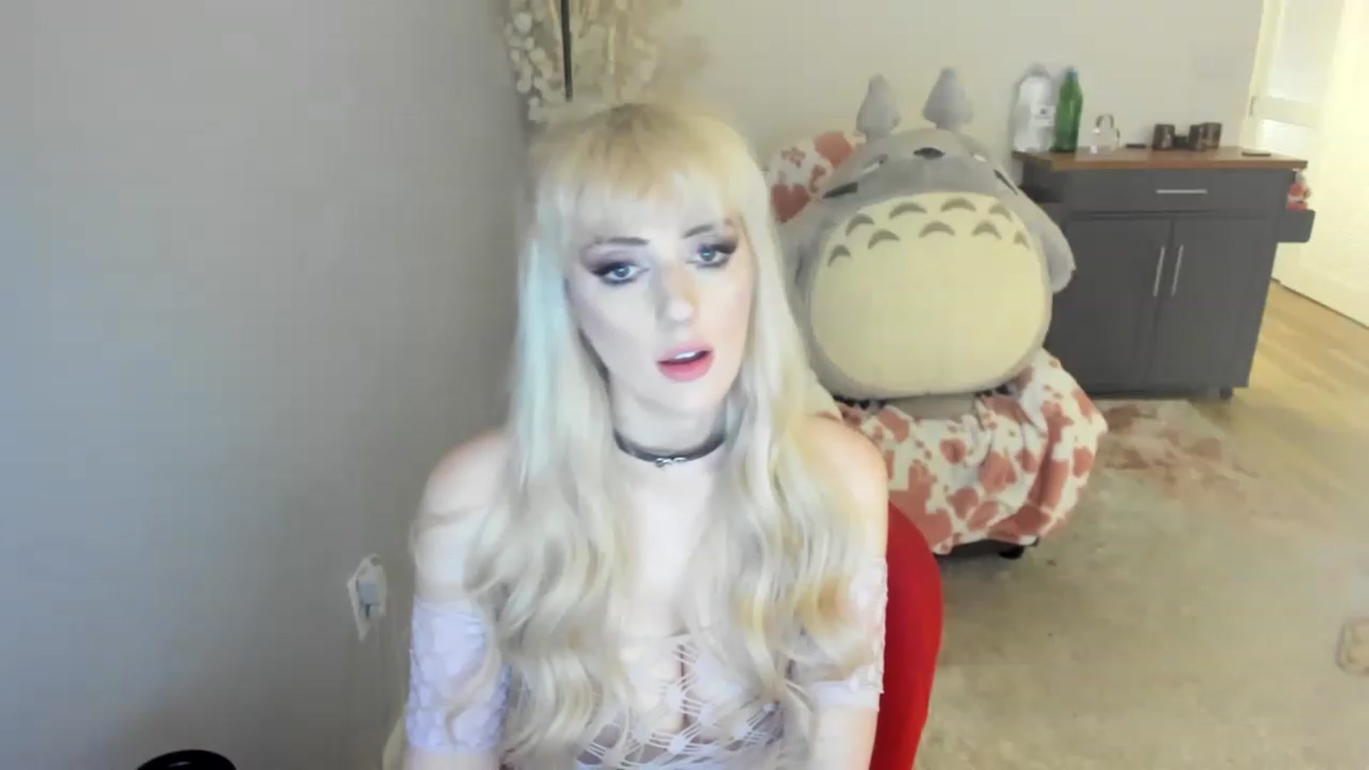 Gallery image thumbnail from MilkCuckDomme's myfreecams stream on, 06/16/2023, 12:02 image 10 of 20