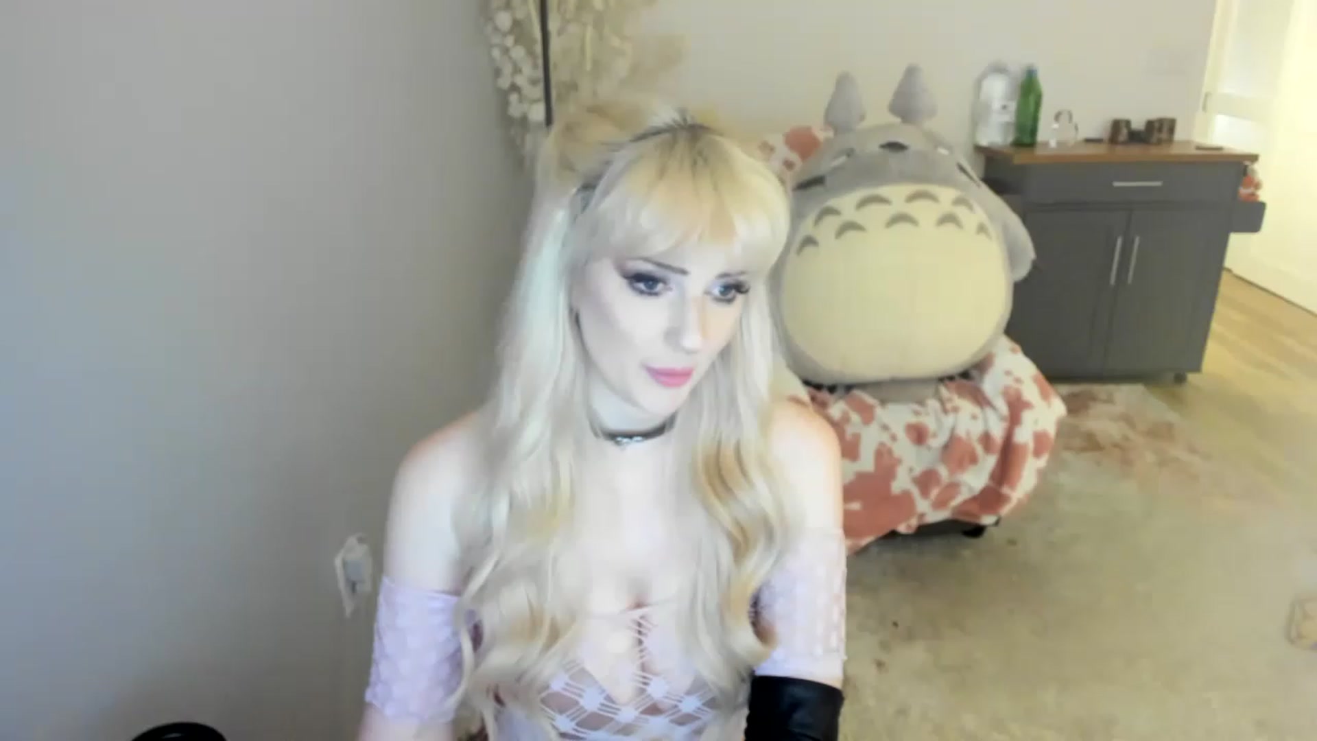 Gallery image thumbnail from MilkCuckDomme's myfreecams stream on, 06/16/2023, 13:05 image 18 of 20