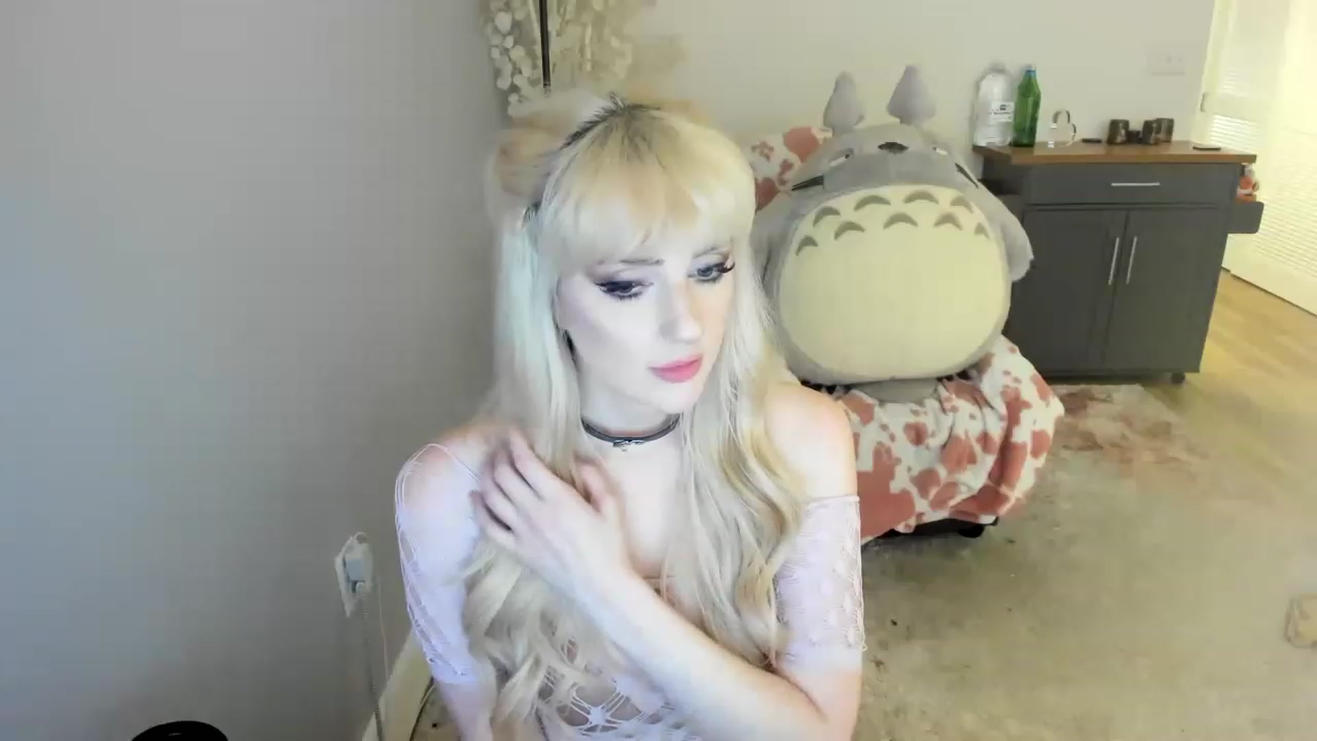 Gallery image thumbnail from MilkCuckDomme's myfreecams stream on, 06/16/2023, 14:32 image 8 of 20