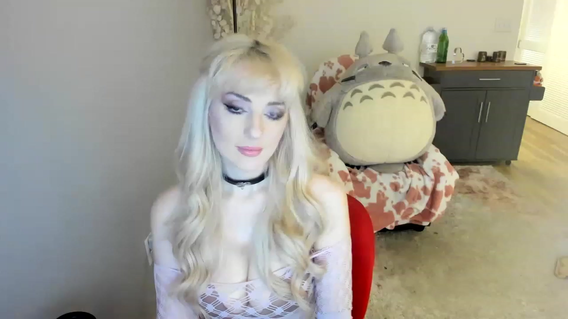Gallery image thumbnail from MilkCuckDomme's myfreecams stream on, 06/17/2023, 24:30 image 11 of 20
