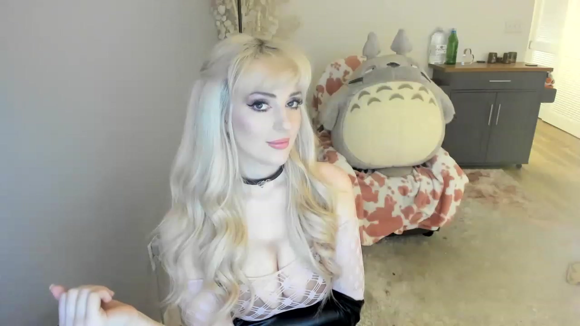 Gallery image thumbnail from MilkCuckDomme's myfreecams stream on, 06/17/2023, 24:30 image 5 of 20