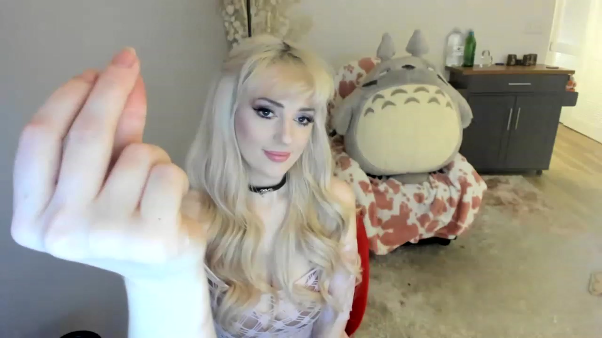 Gallery image thumbnail from MilkCuckDomme's myfreecams stream on, 06/17/2023, 24:30 image 19 of 20