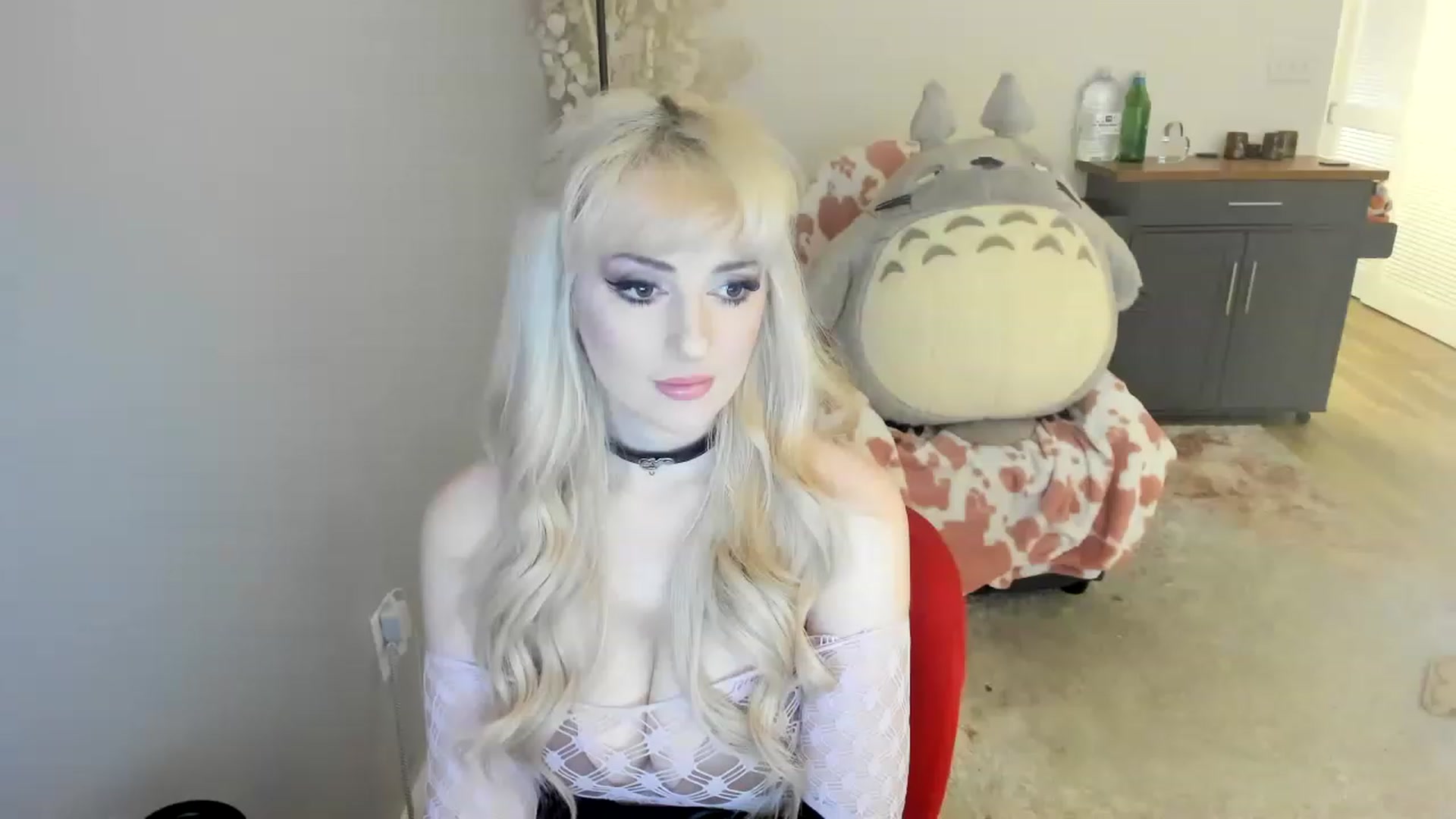 Gallery image thumbnail from MilkCuckDomme's myfreecams stream on, 06/17/2023, 24:30 image 9 of 20