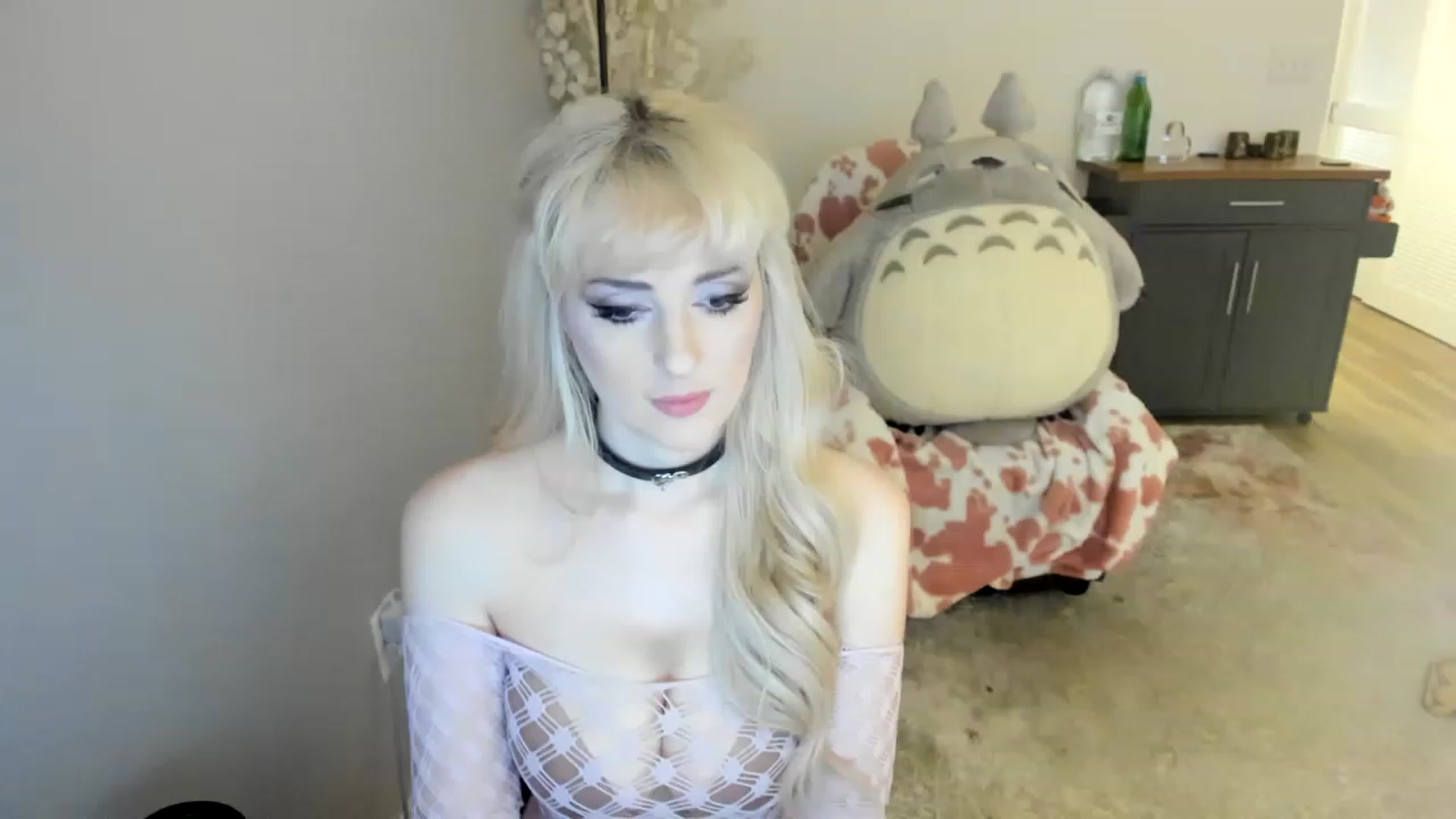 Gallery image thumbnail from MilkCuckDomme's myfreecams stream on, 06/17/2023, 03:08 image 8 of 20