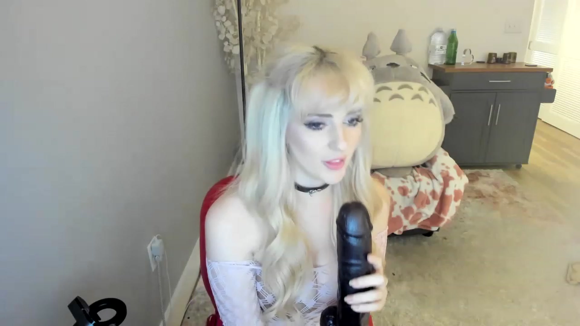 Gallery image thumbnail from MilkCuckDomme's myfreecams stream on, 06/17/2023, 11:08 image 7 of 20