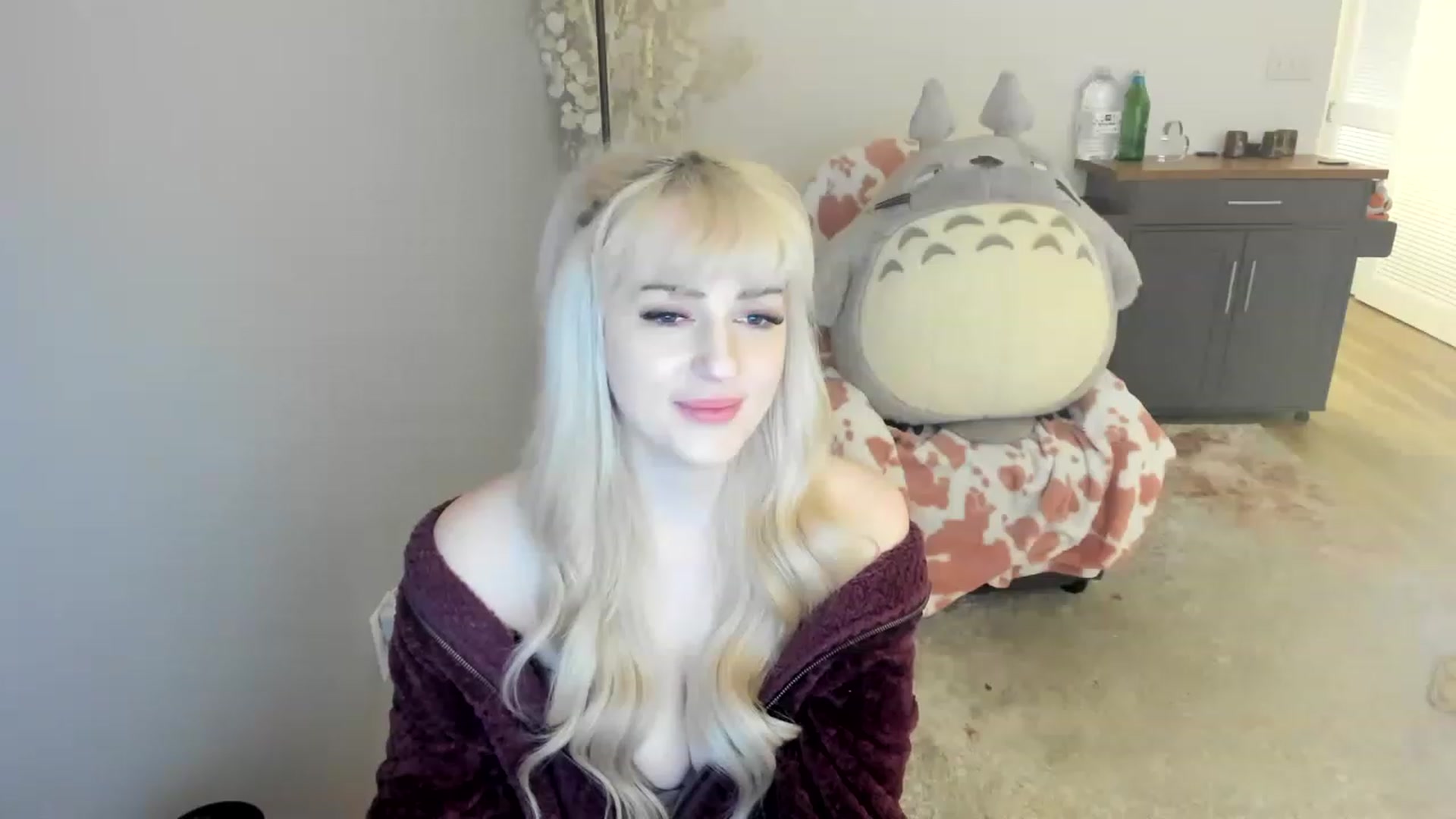 Gallery image thumbnail from MilkCuckDomme's myfreecams stream on, 06/18/2023, 24:10 image 8 of 20