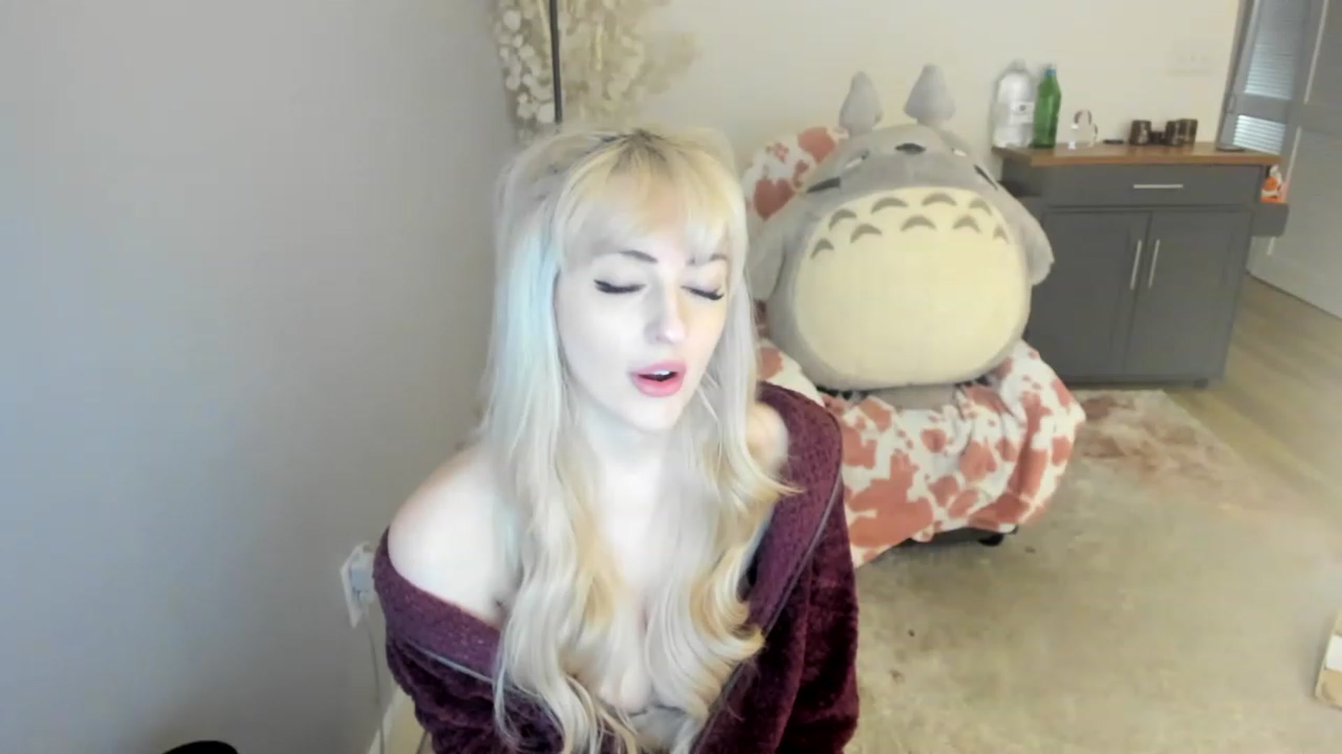 Gallery image thumbnail from MilkCuckDomme's myfreecams stream on, 06/18/2023, 10:01 image 11 of 20
