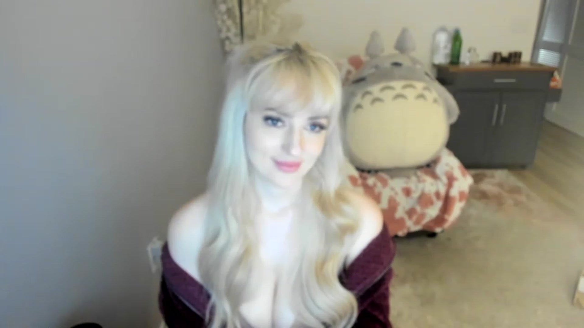Gallery image thumbnail from MilkCuckDomme's myfreecams stream on, 06/18/2023, 10:01 image 18 of 20