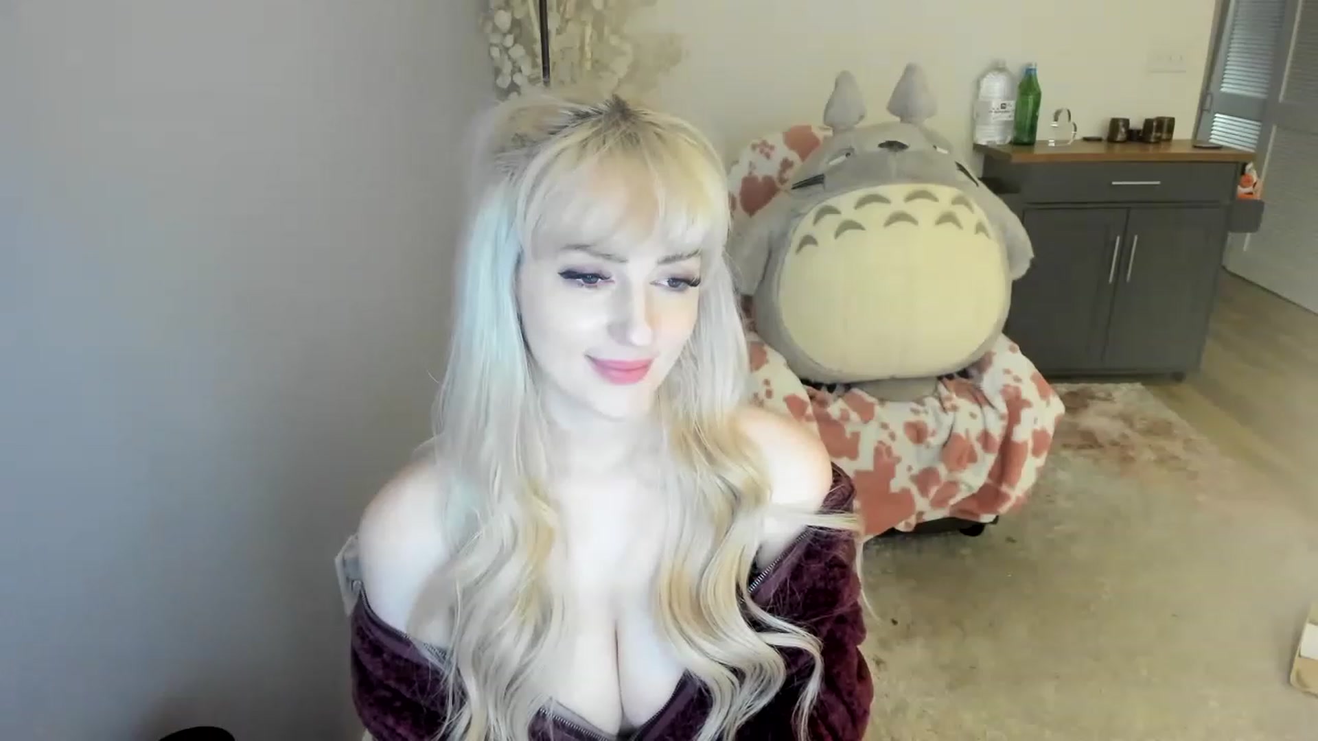 Gallery image thumbnail from MilkCuckDomme's myfreecams stream on, 06/18/2023, 11:17 image 8 of 20