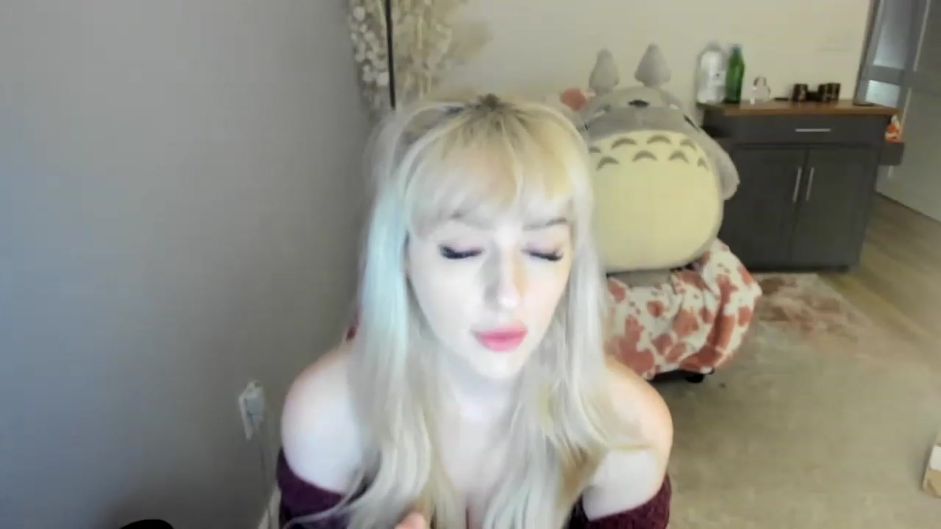 Gallery image thumbnail from MilkCuckDomme's myfreecams stream on, 06/18/2023, 12:41 image 10 of 20