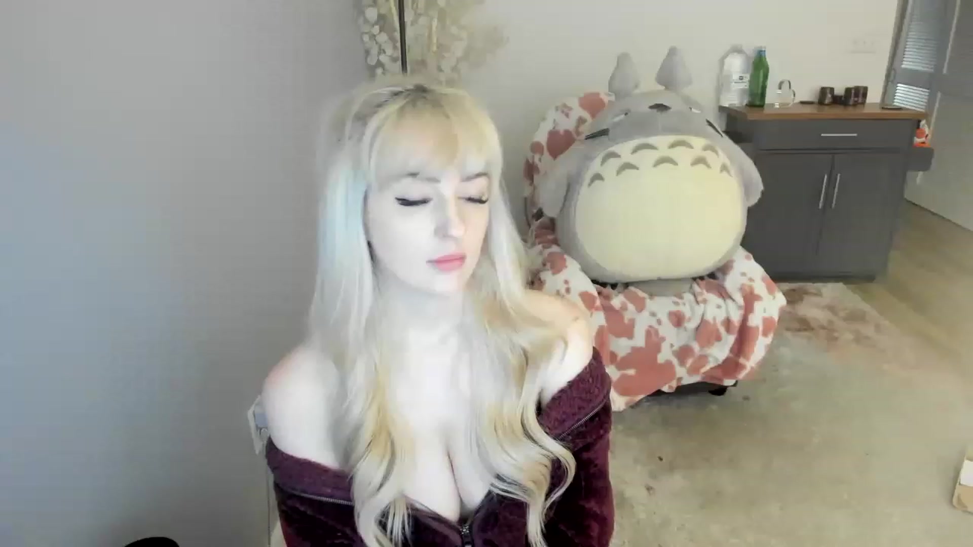 Gallery image thumbnail from MilkCuckDomme's myfreecams stream on, 06/18/2023, 13:59 image 13 of 20