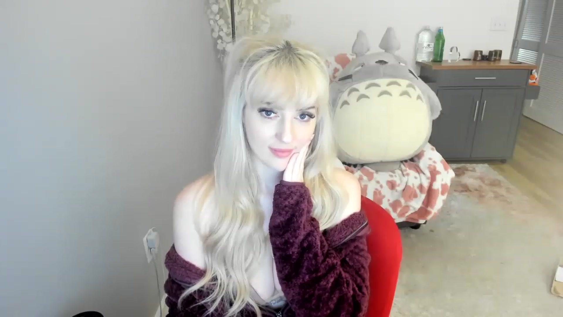 Gallery image thumbnail from MilkCuckDomme's myfreecams stream on, 06/18/2023, 15:36 image 12 of 20