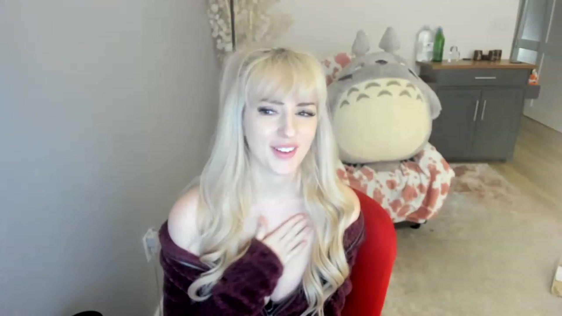 Gallery image thumbnail from MilkCuckDomme's myfreecams stream on, 06/18/2023, 15:36 image 3 of 20