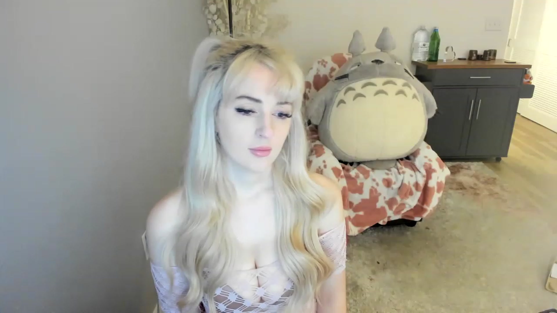 Gallery image thumbnail from MilkCuckDomme's myfreecams stream on, 06/19/2023, 01:52 image 16 of 20