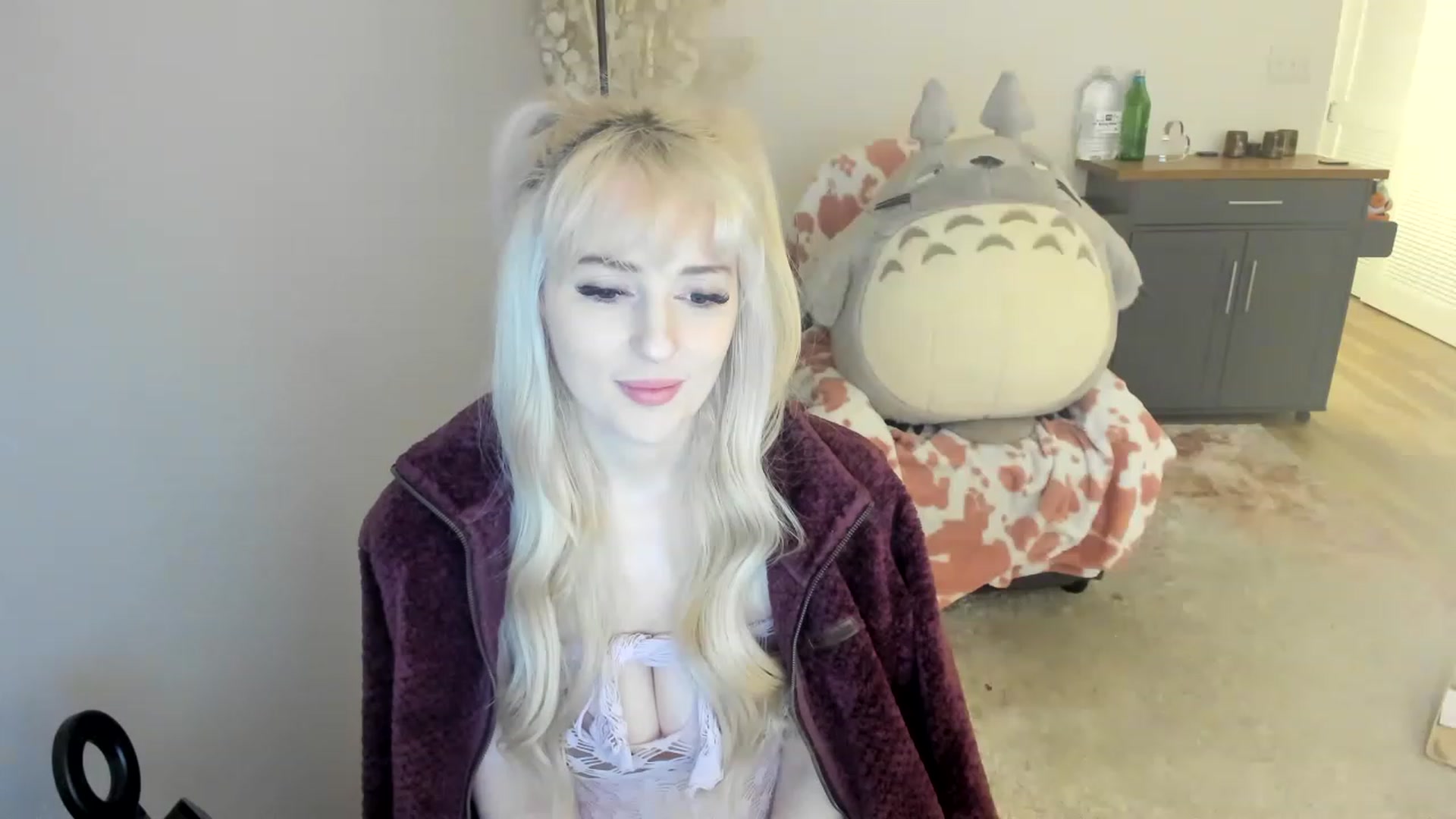Gallery image thumbnail from MilkCuckDomme's myfreecams stream on, 06/19/2023, 07:02 image 7 of 20