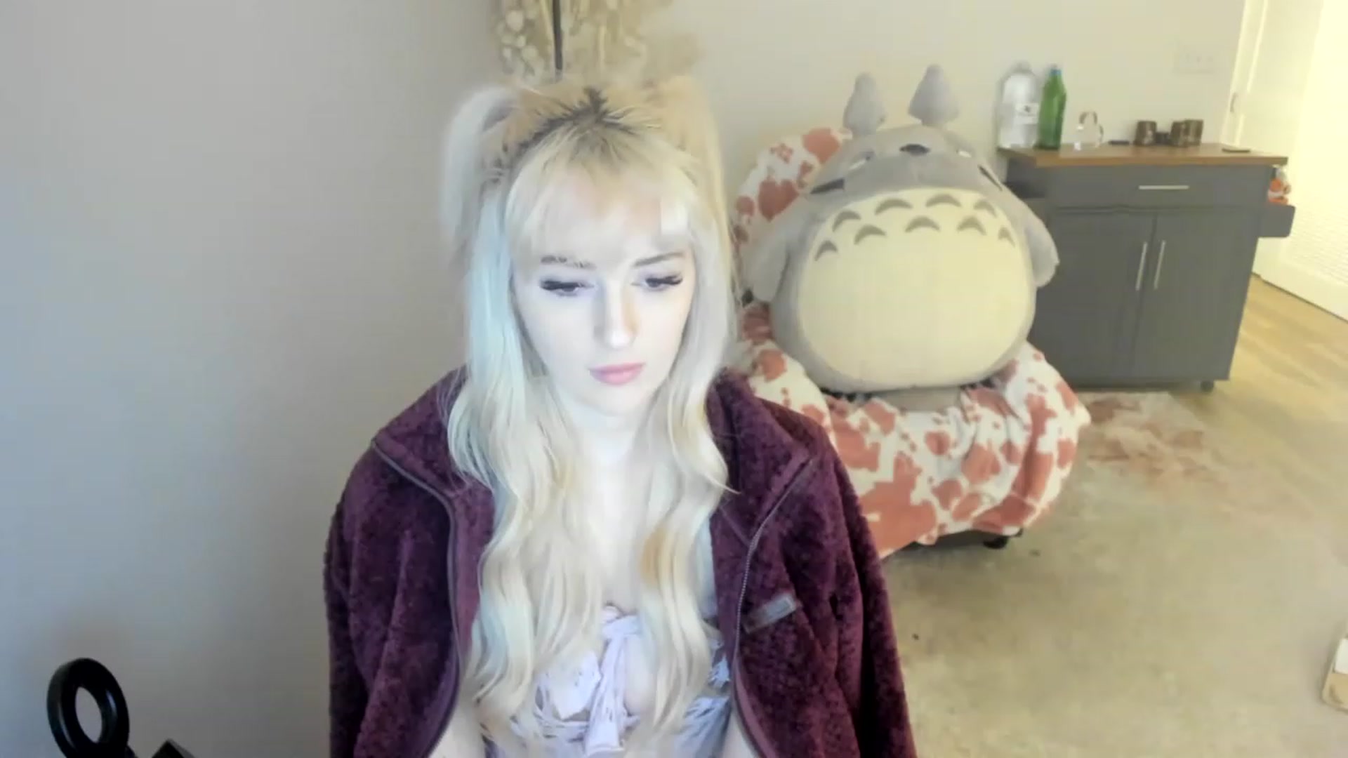 Gallery image thumbnail from MilkCuckDomme's myfreecams stream on, 06/19/2023, 07:02 image 5 of 20