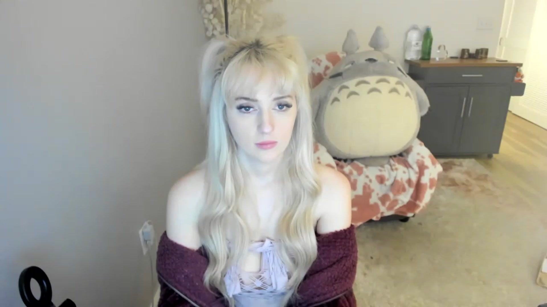 Gallery image thumbnail from MilkCuckDomme's myfreecams stream on, 06/19/2023, 10:00 image 4 of 20