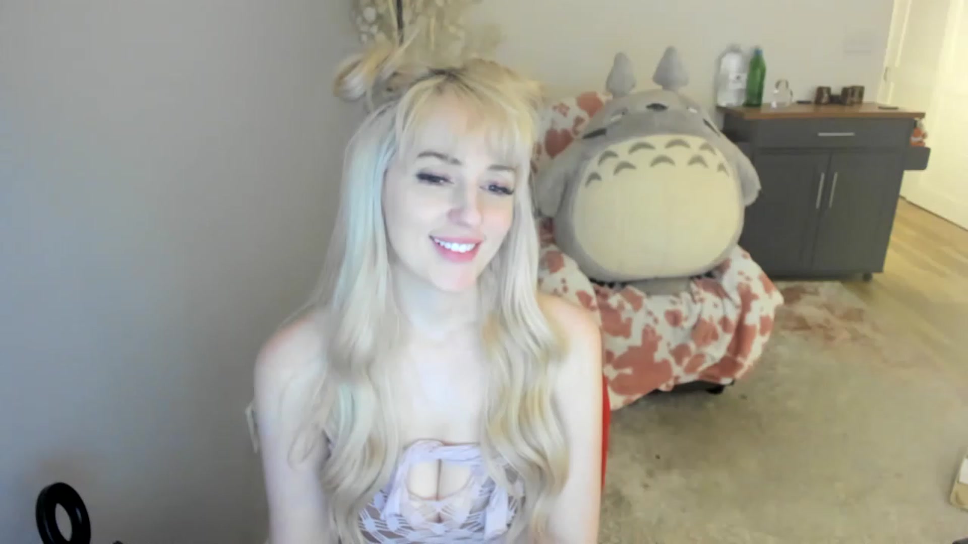 Gallery image thumbnail from MilkCuckDomme's myfreecams stream on, 06/19/2023, 11:22 image 14 of 20
