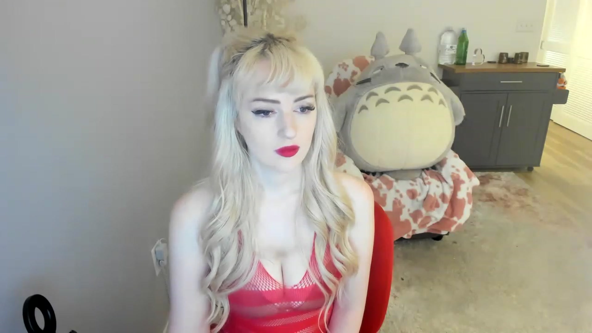 Gallery image thumbnail from MilkCuckDomme's myfreecams stream on, 06/19/2023, 23:37 image 8 of 20