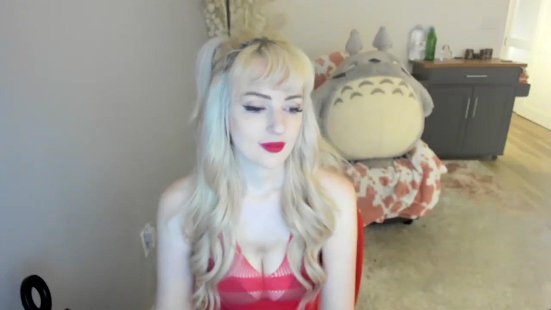 Gallery image thumbnail from MilkCuckDomme's myfreecams stream on, 06/20/2023, 01:04 image 19 of 20