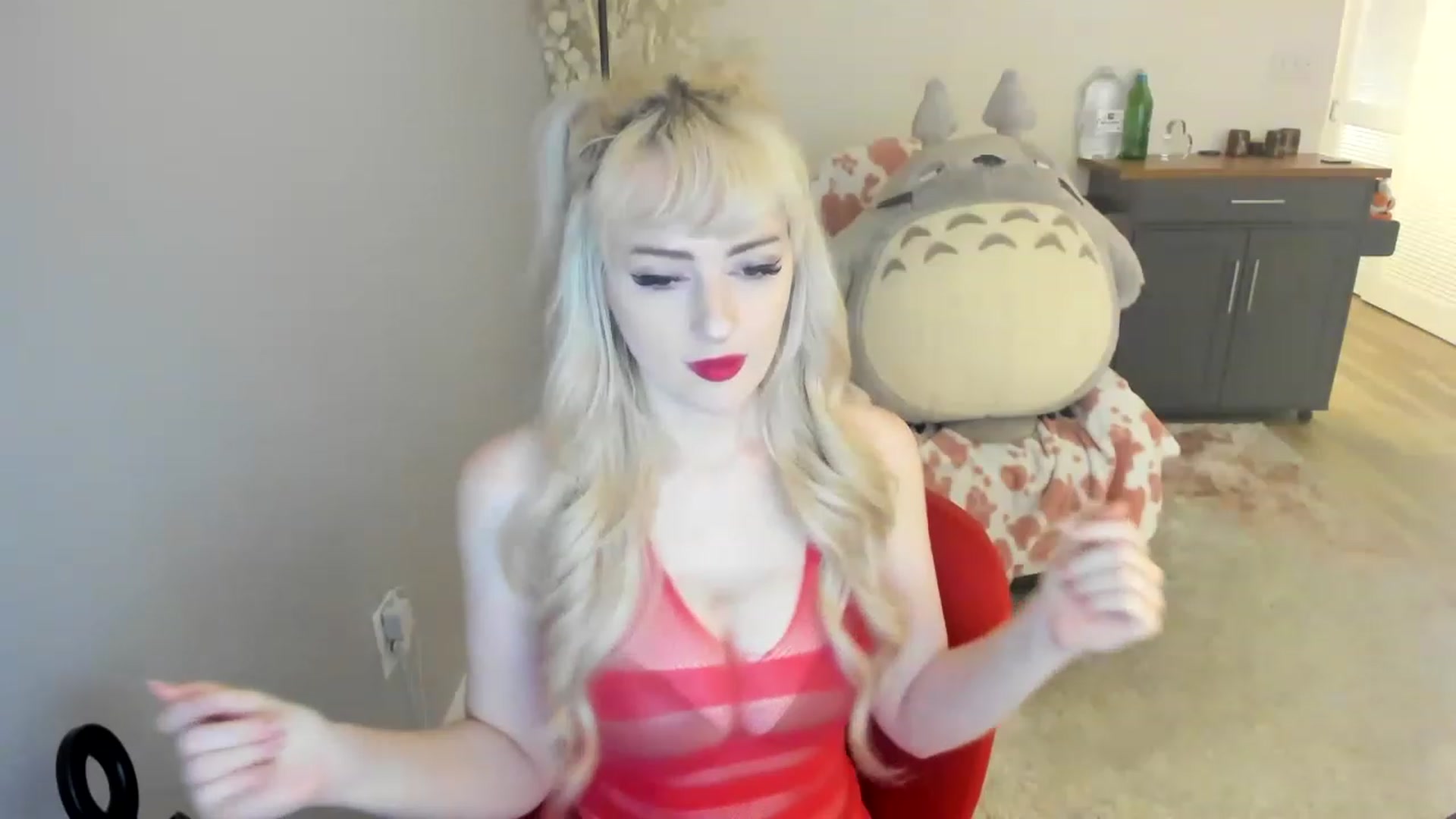 Gallery image thumbnail from MilkCuckDomme's myfreecams stream on, 06/20/2023, 03:46 image 2 of 20