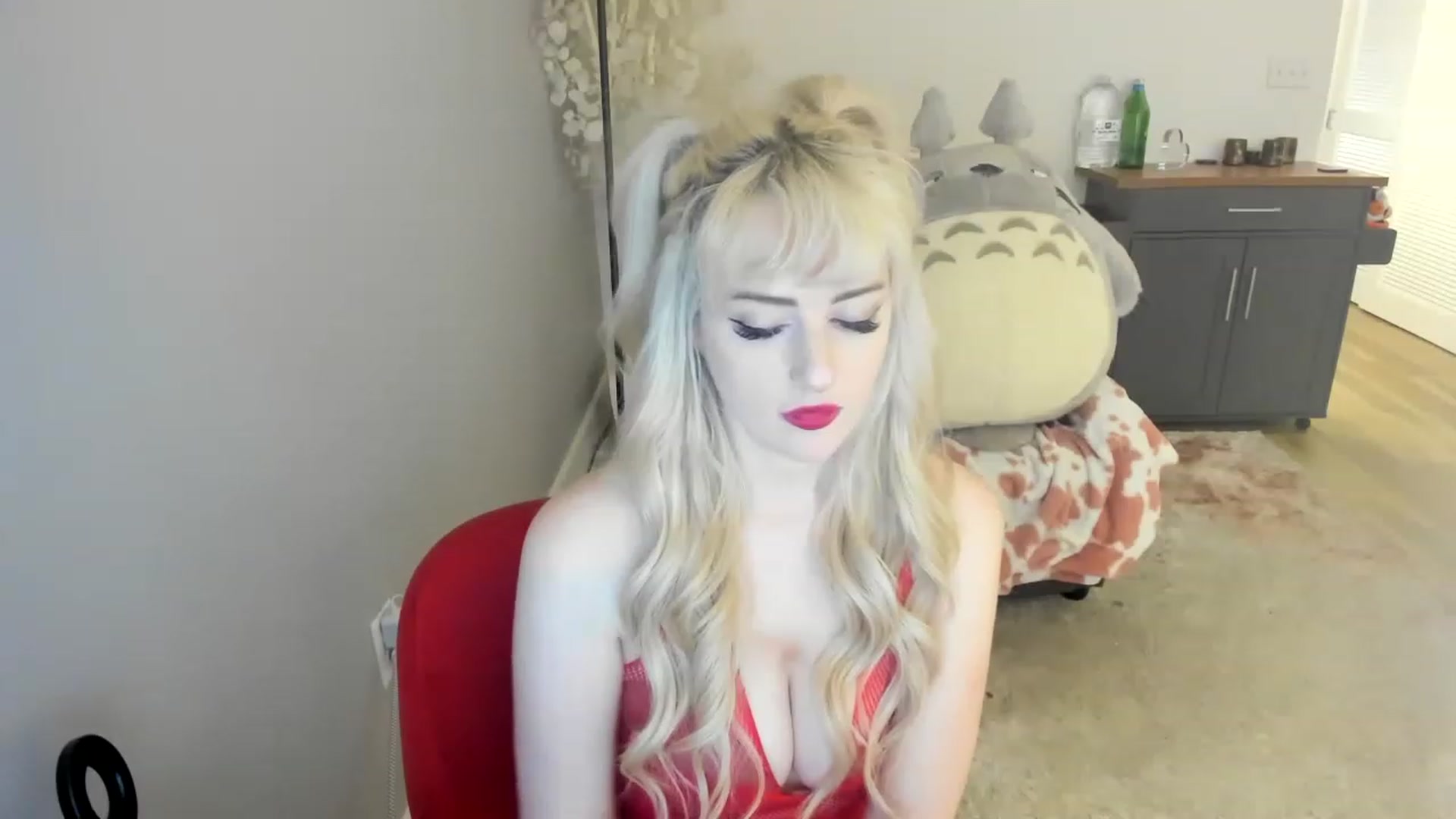 Gallery image thumbnail from MilkCuckDomme's myfreecams stream on, 06/20/2023, 07:05 image 18 of 20