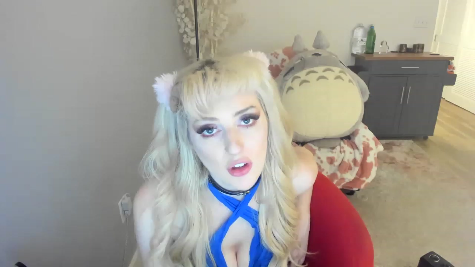 Gallery image thumbnail from Milk_Cuck's myfreecams stream on, 06/28/2023, 07:16 image 18 of 20