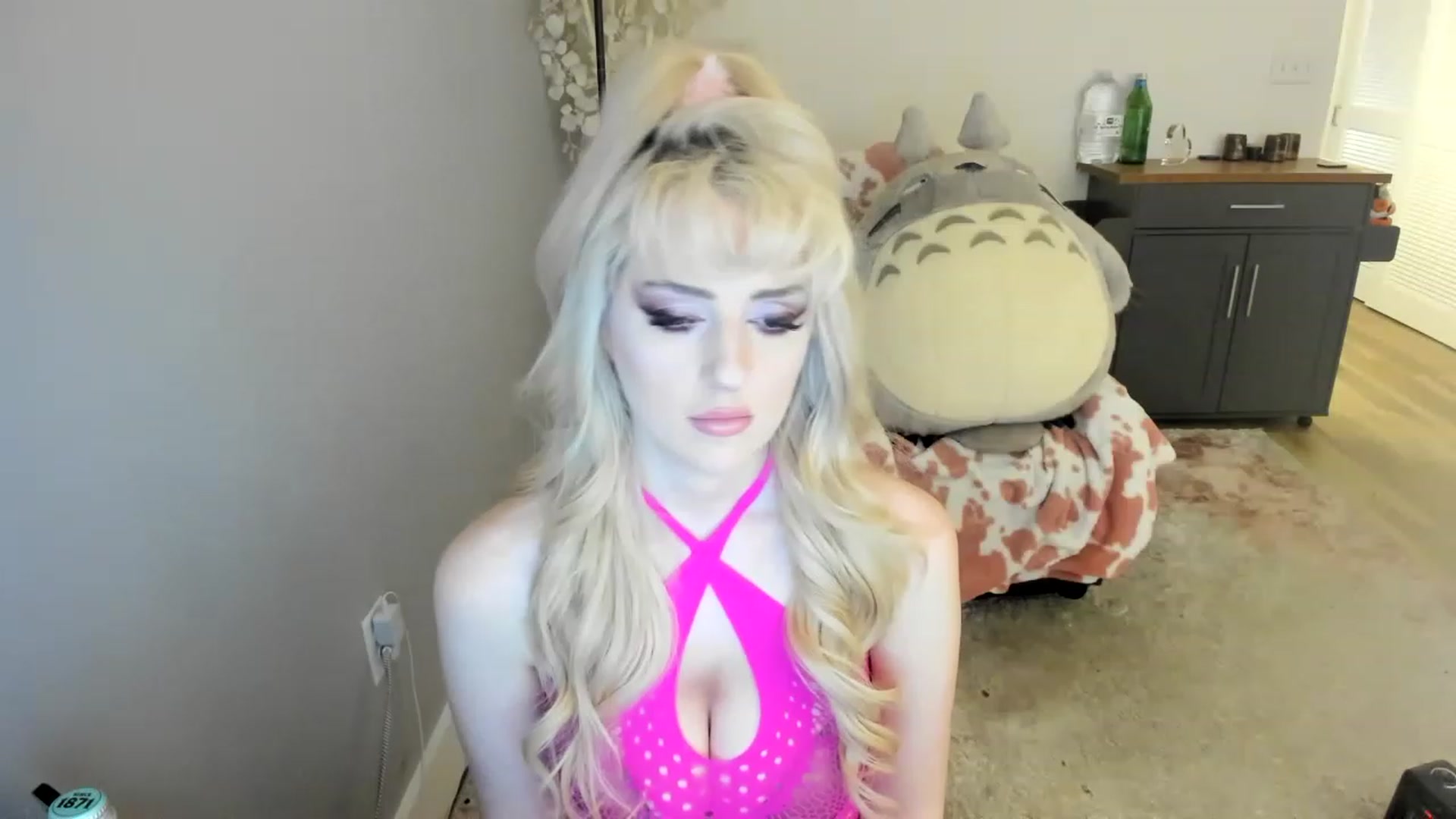 Gallery image thumbnail from Milk_Cuck's myfreecams stream on, 06/29/2023, 02:16 image 8 of 20