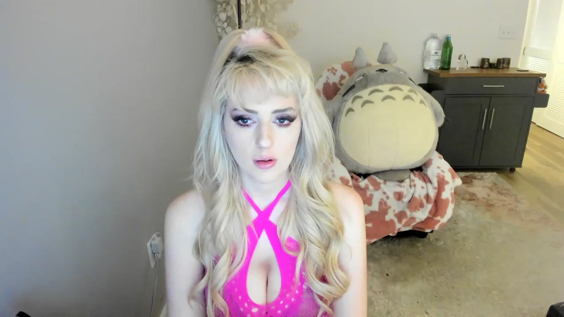 Gallery image thumbnail from Milk_Cuck's myfreecams stream on, 06/29/2023, 11:20 image 13 of 20