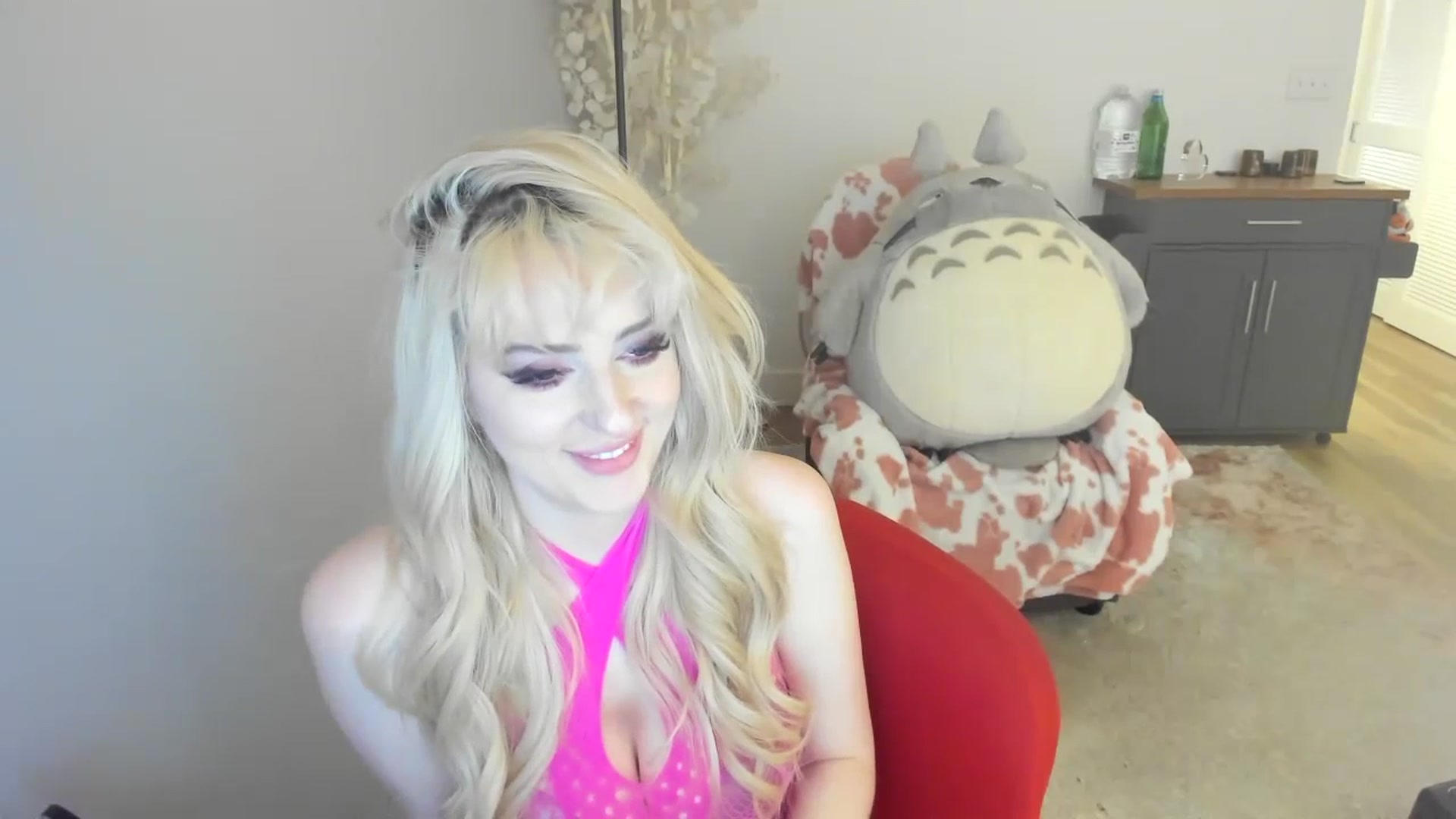 Gallery image thumbnail from Milk_Cuck's myfreecams stream on, 06/29/2023, 12:23 image 14 of 20