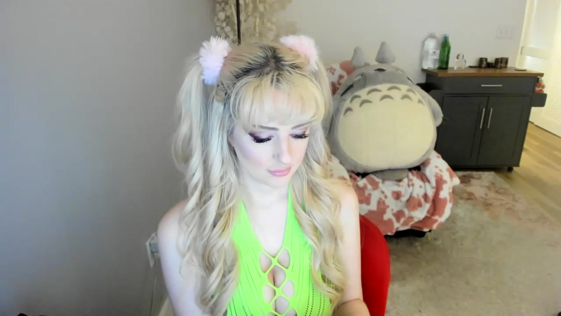 Gallery image thumbnail from Milk_Cuck's myfreecams stream on, 06/29/2023, 22:42 image 14 of 20
