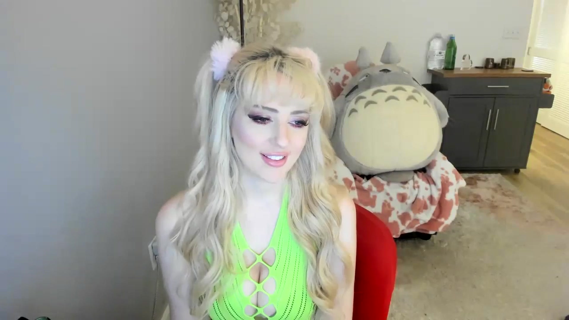 Gallery image thumbnail from Milk_Cuck's myfreecams stream on, 06/29/2023, 22:42 image 18 of 20