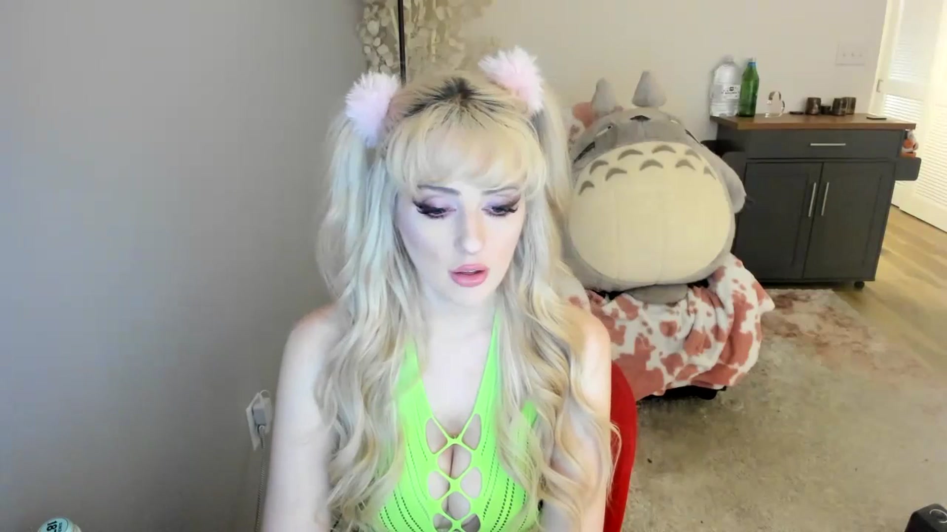 Gallery image thumbnail from Milk_Cuck's myfreecams stream on, 06/30/2023, 03:22 image 15 of 20