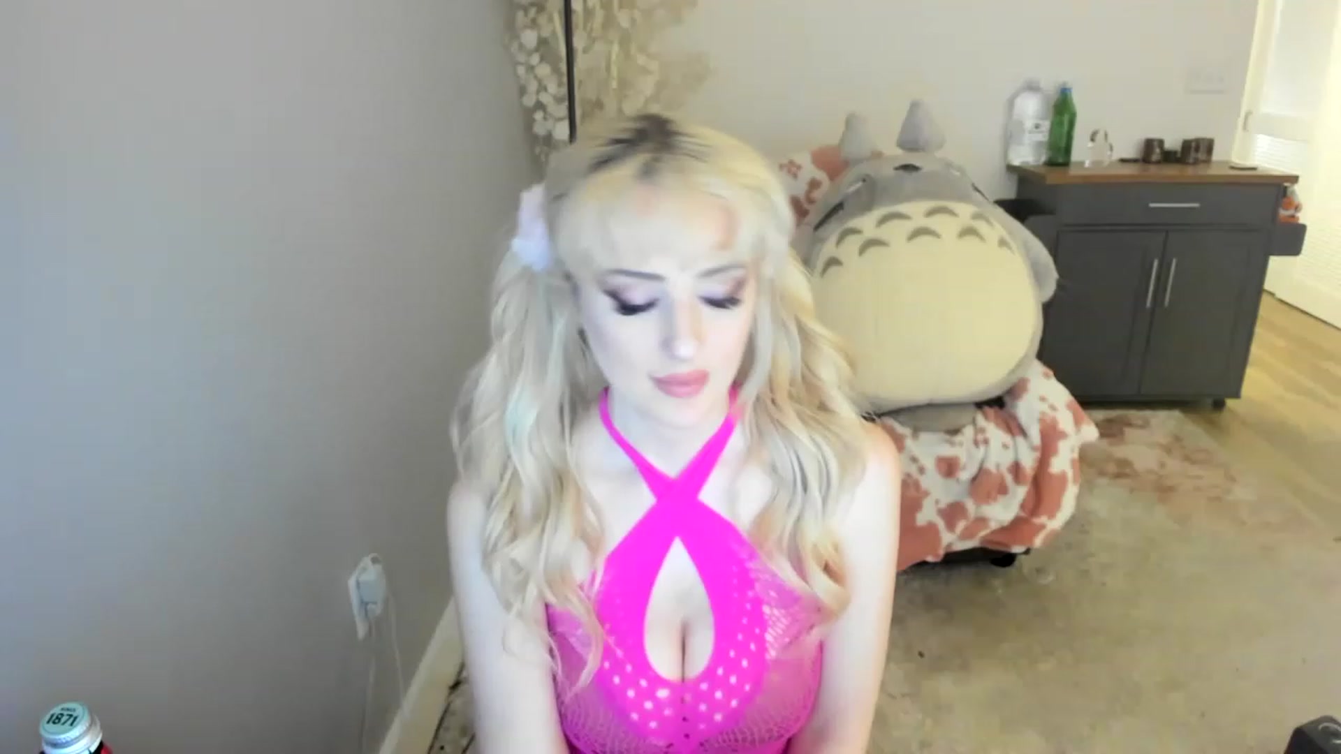 Gallery image thumbnail from Milk_Cuck's myfreecams stream on, 06/30/2023, 09:38 image 9 of 20