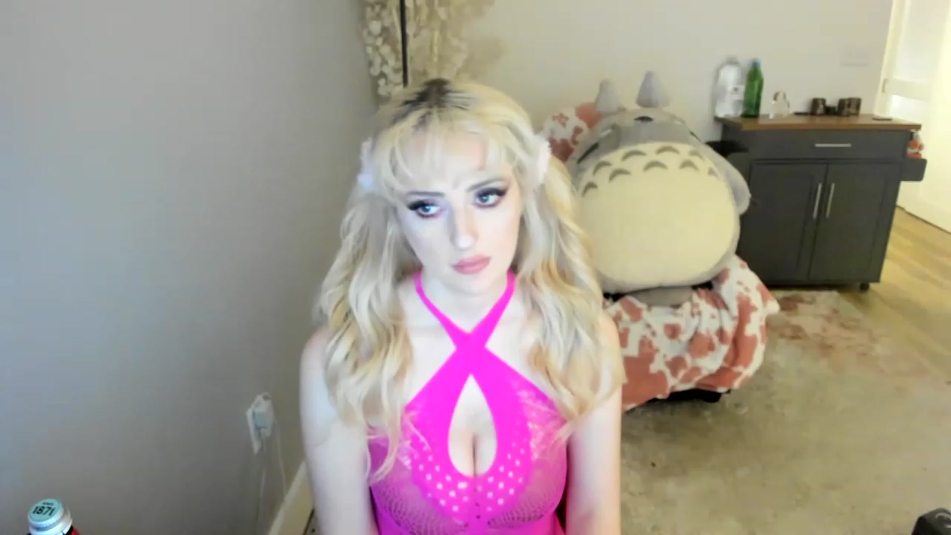 Gallery image thumbnail from Milk_Cuck's myfreecams stream on, 06/30/2023, 09:38 image 10 of 20