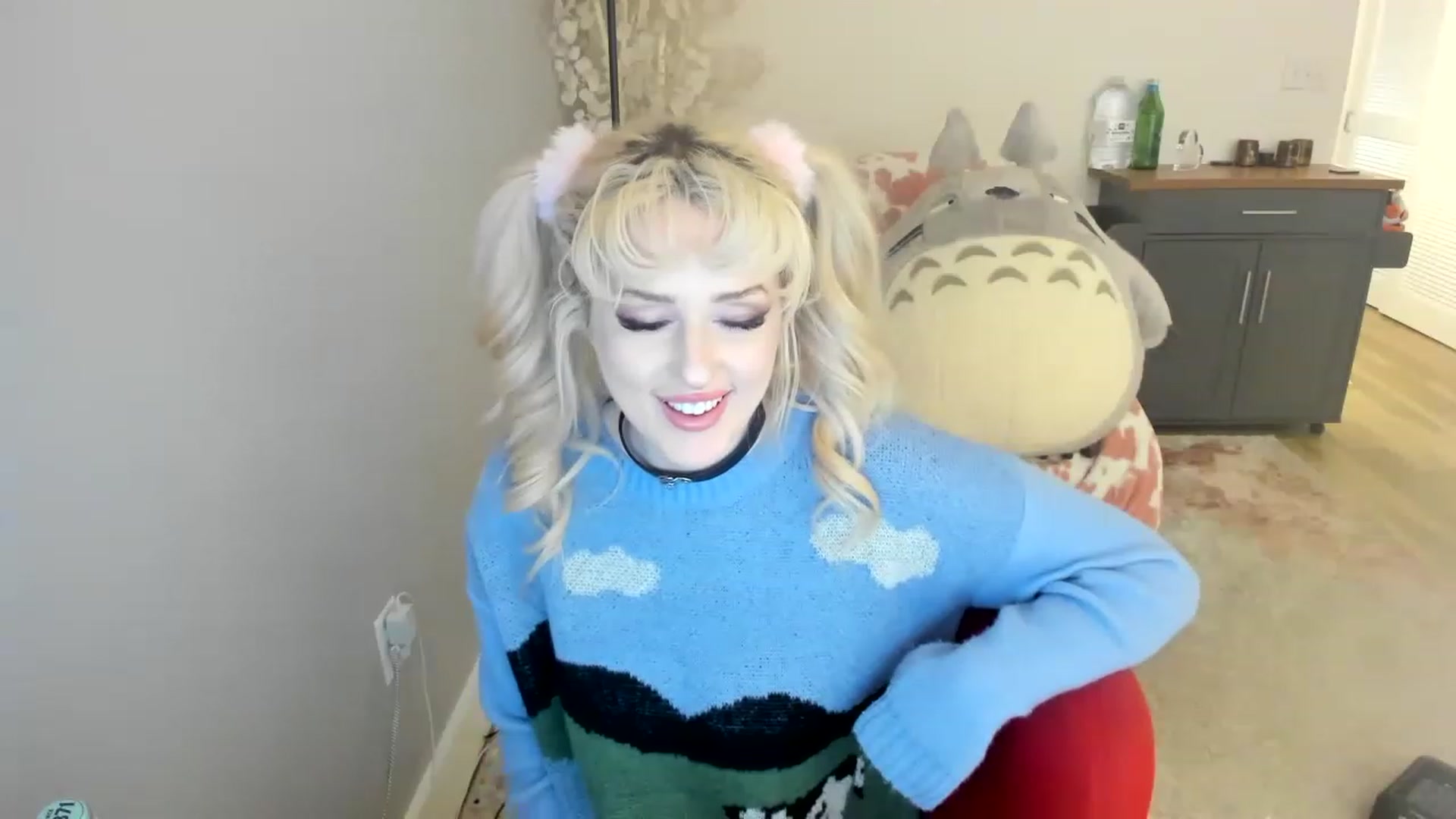 Gallery image thumbnail from Milk_Cuck's myfreecams stream on, 07/04/2023, 07:11 image 10 of 20
