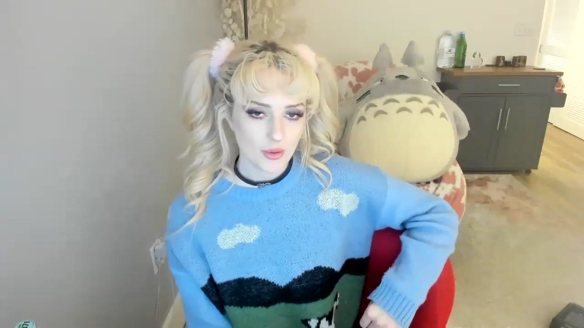Gallery image thumbnail from Milk_Cuck's myfreecams stream on, 07/04/2023, 07:11 image 8 of 20