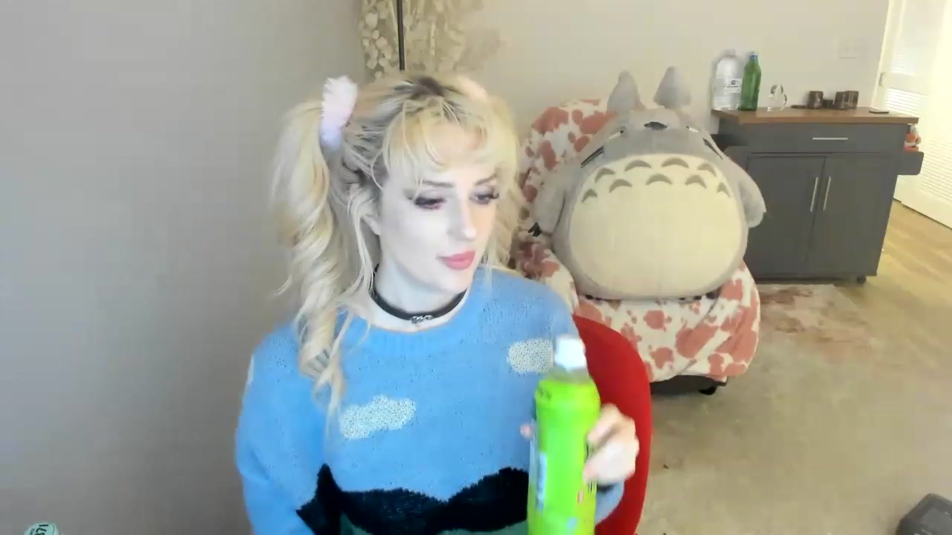Gallery image thumbnail from Milk_Cuck's myfreecams stream on, 07/04/2023, 07:11 image 17 of 20