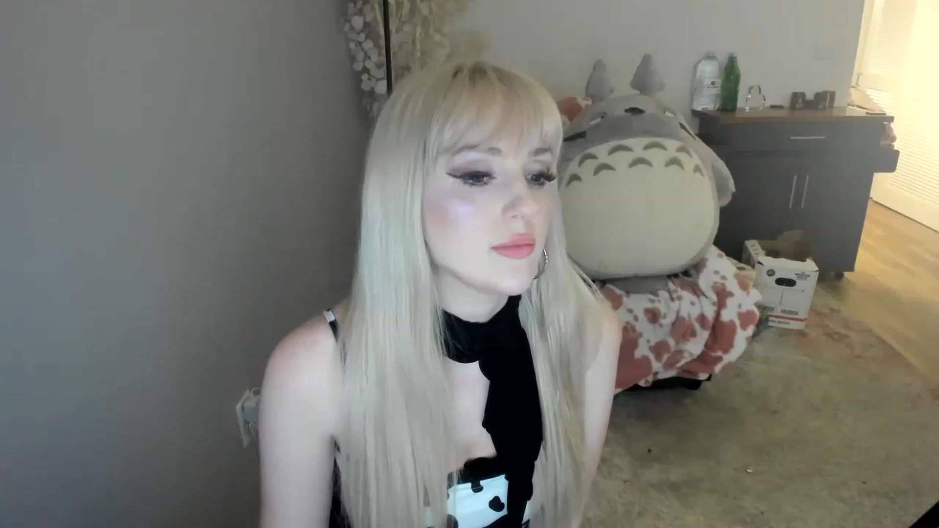 Gallery image thumbnail from Milk_Domme's myfreecams stream on, 06/01/2023, 12:23 image 20 of 20