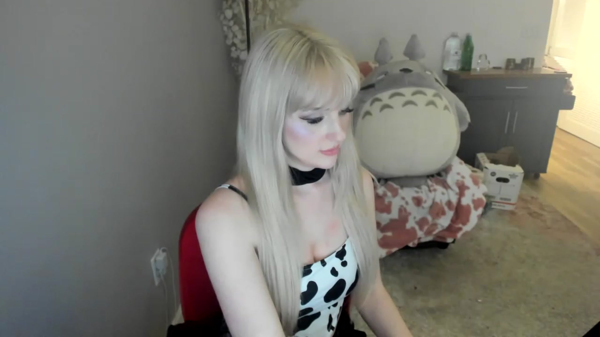 Gallery image thumbnail from Milk_Domme's myfreecams stream on, 06/01/2023, 12:23 image 16 of 20