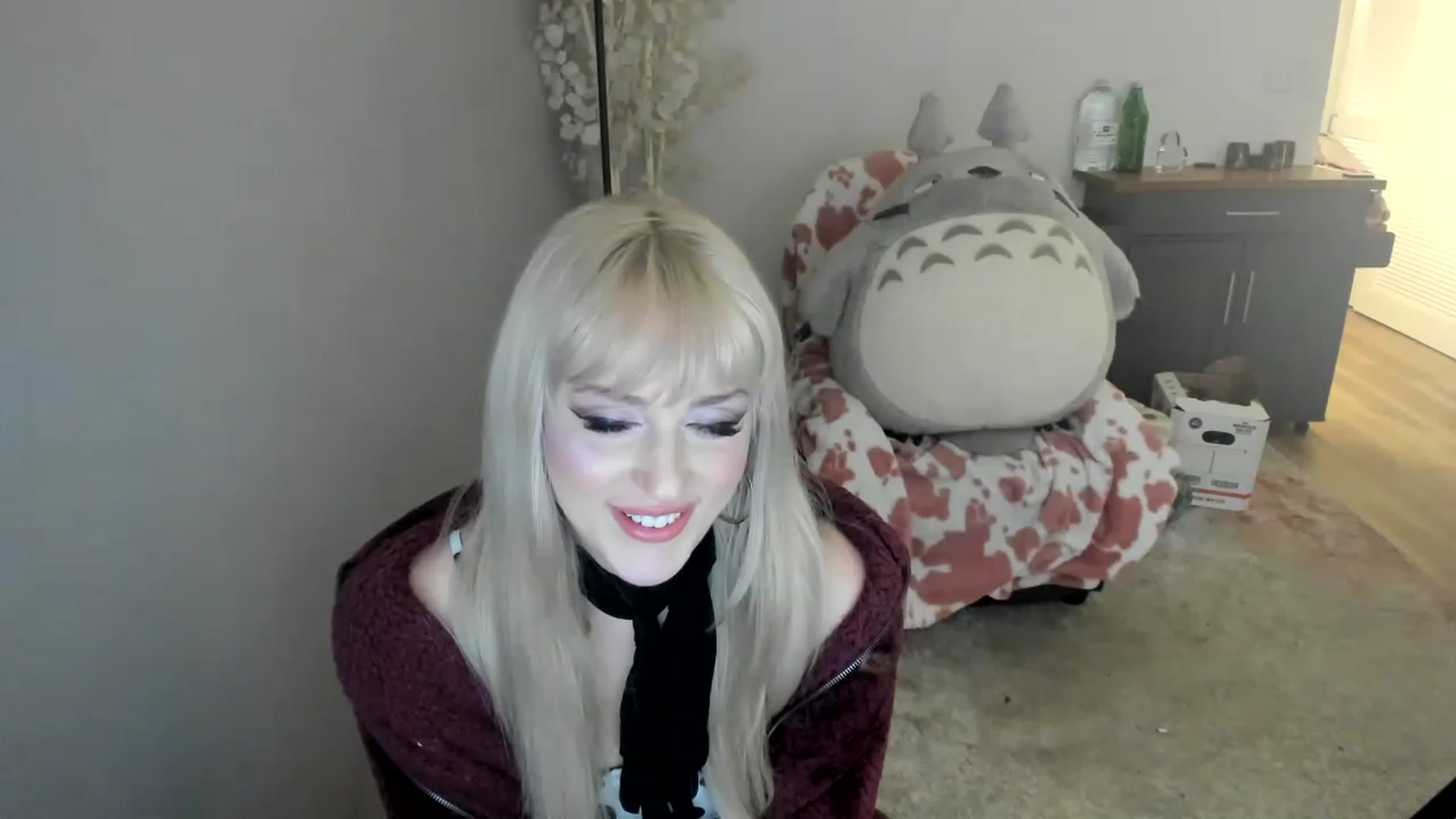 Gallery image thumbnail from Milk_Domme's myfreecams stream on, 06/01/2023, 14:19 image 9 of 20