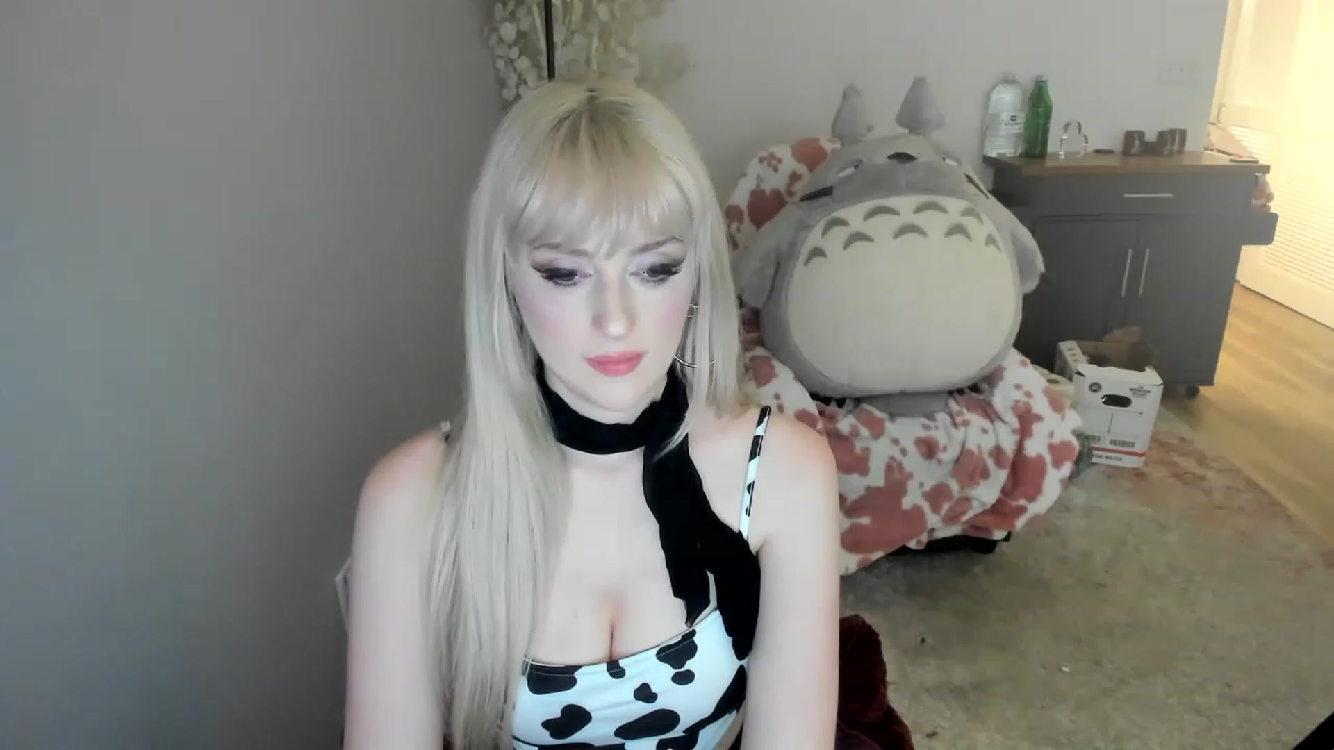 Gallery image thumbnail from Milk_Domme's myfreecams stream on, 06/01/2023, 14:19 image 15 of 20