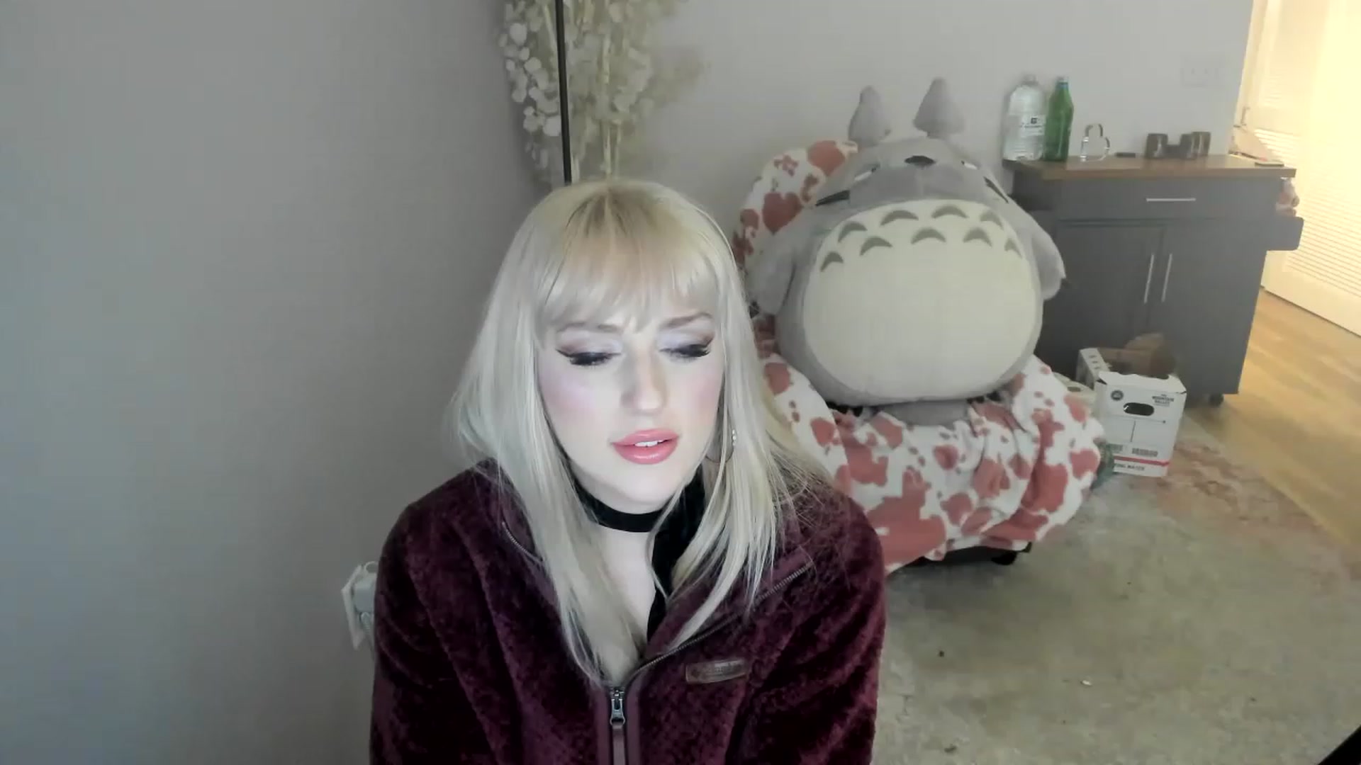 Gallery image thumbnail from Milk_Domme's myfreecams stream on, 06/01/2023, 15:49 image 10 of 20