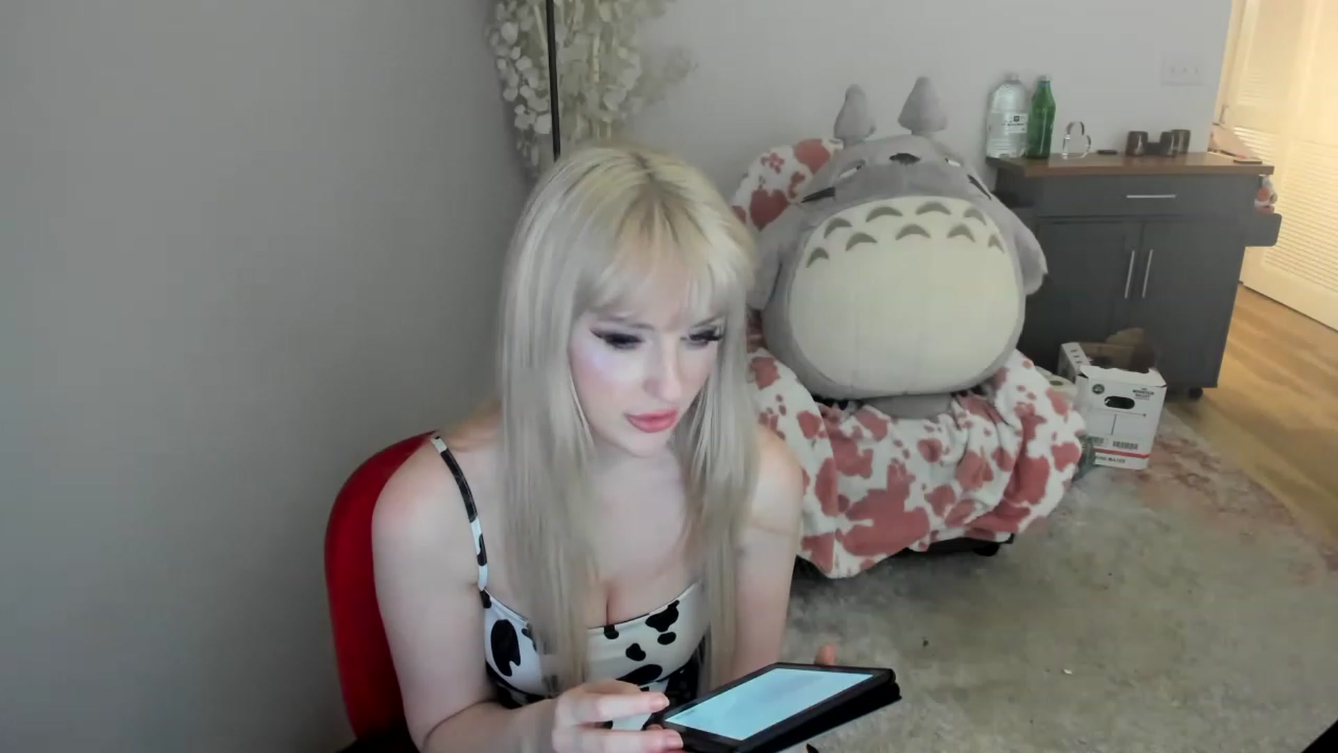 Gallery image thumbnail from Milk_Domme's myfreecams stream on, 06/01/2023, 16:39 image 11 of 20